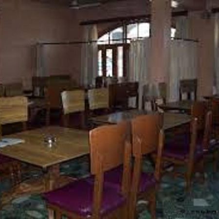 Hotel Azad Durgjan エクステリア 写真